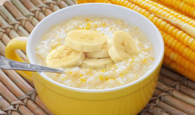 Кукурузная каша на молоке