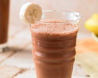 Банановый коктейль с какао