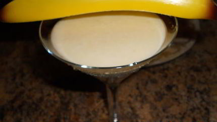 Банановый коктейль