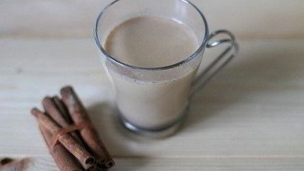 Пряный чай латте