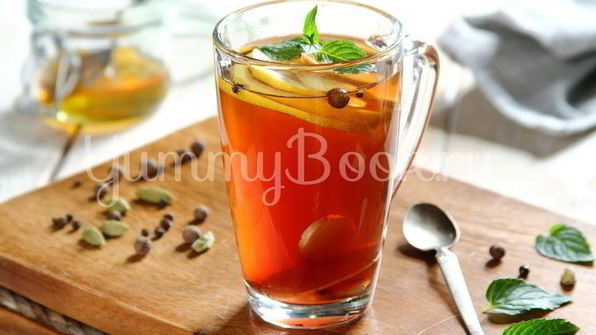 согревающий мятный чай с пряностями