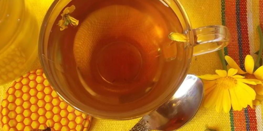 Рецепт травяного чая с мелиссой и зверобоем