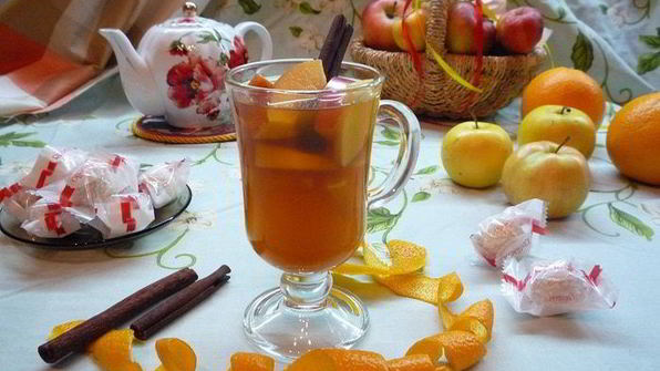 яблочный чай с апельсином и корицей