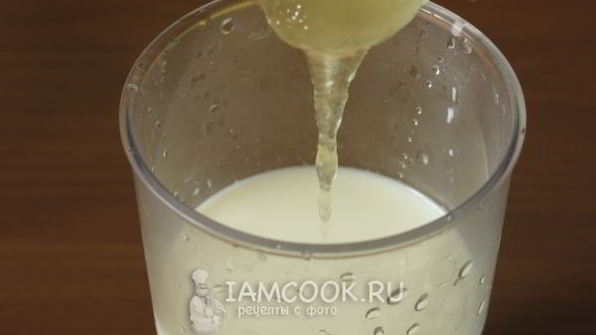 чернично-ежевичный коктейль