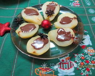 Груши в анисовом сиропе с шоколадным соусом