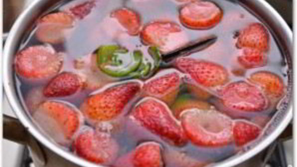 клубничный кисель