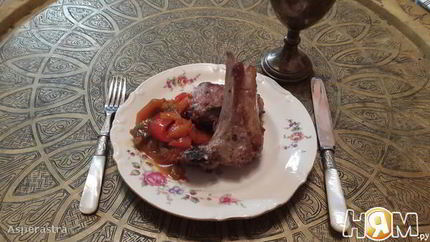 Баранина на кофейных зернах