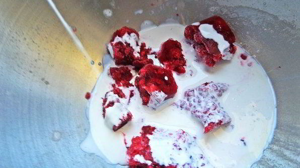 кофе с малиновыми сливками