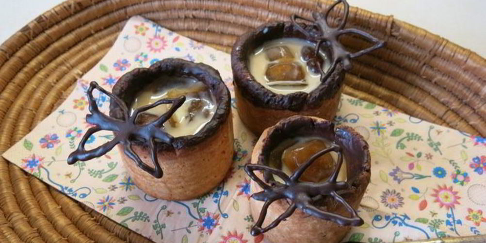 Рецепт ледяного кофе в песочных штофах палитра