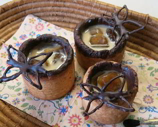 Ледяной кофе в песочных штофах Палитра