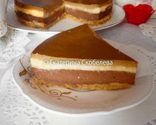 Трехслойный кофейно-шоколадный чизкейк