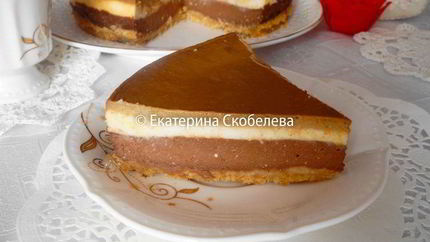 Трехслойный кофейно-шоколадный чизкейк