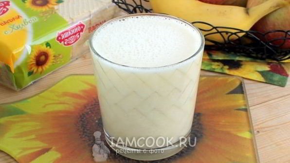 коктейль из фруктов с сывороткой