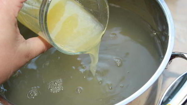 лимонно-имбирный прохлаждающий напиток