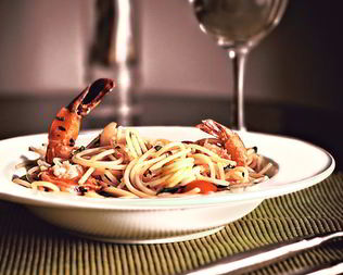 Паста с морским коктейлем