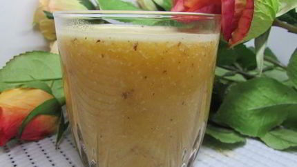 Апельсиново-банановый смузи с миндалем