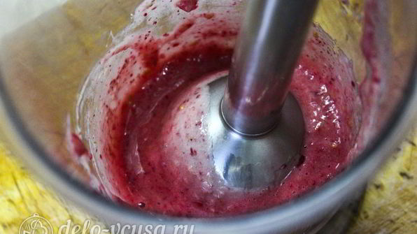 смузи с малиной и бананом