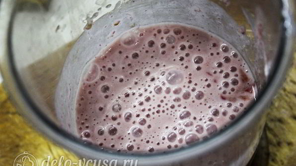 смузи с малиной и бананом