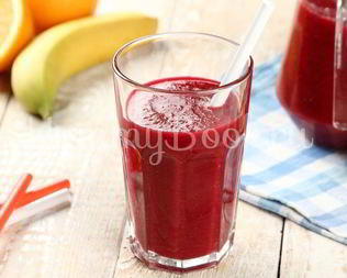 Свекольный смузи с яблоками