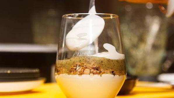 творожный мусс с фруктовым смузи