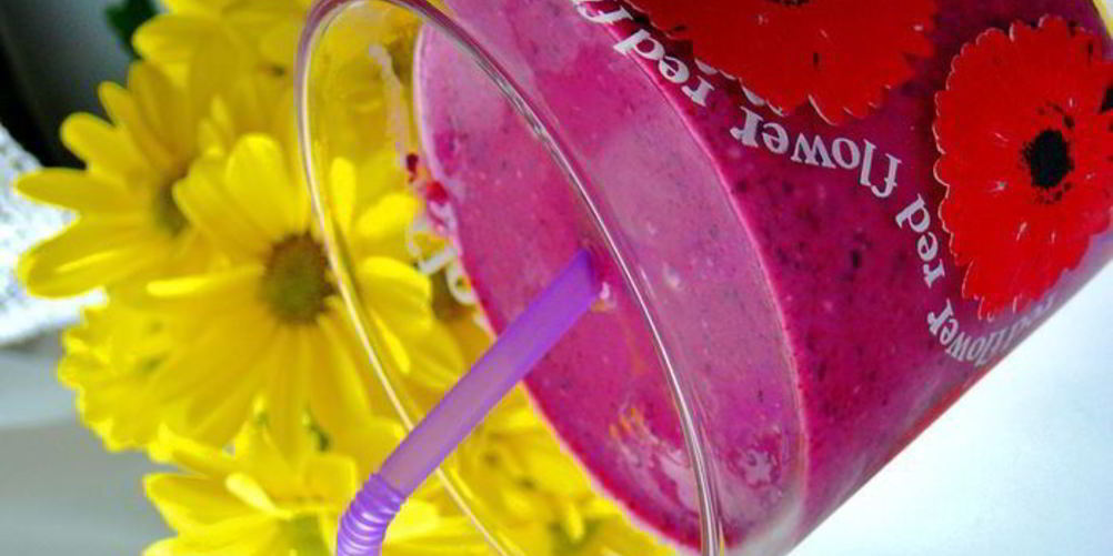 Рецепт ягодного смузи с овсяными хлопьями