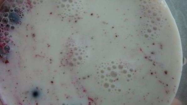 ягодный смузи с овсяными хлопьями