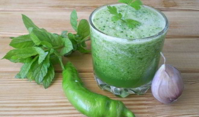 Зеленый коктейль для сыроедов