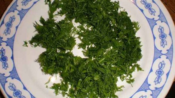 картофель в майонезе с ананасами и салатик свекла с сыром