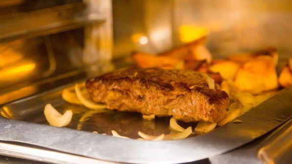 картофельный салат с говядиной