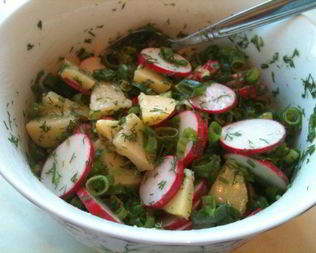 Картофельный салат с редисом