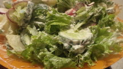 Салат из молодого картофеля и редиса