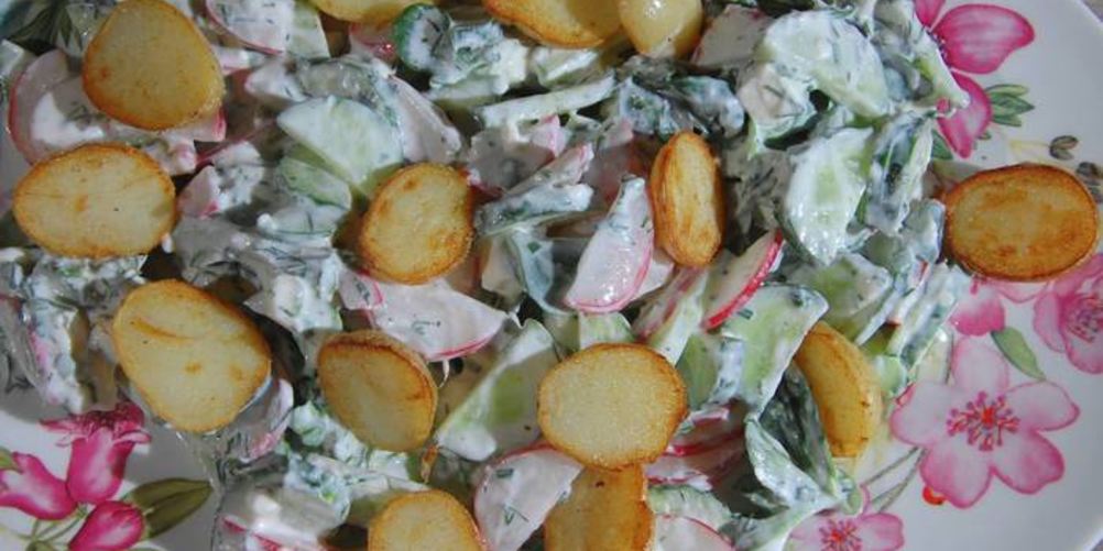 Рецепт салат из молодого картофеля с редисом и заправкой из феты