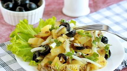 Салат с картофелем и солеными огурцами