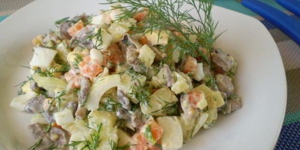 Рецепт салата с картошкой и грибами