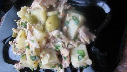 Теплый картофельный салат с телятиной