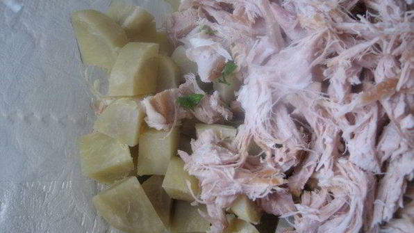 теплый картофельный салат с телятиной