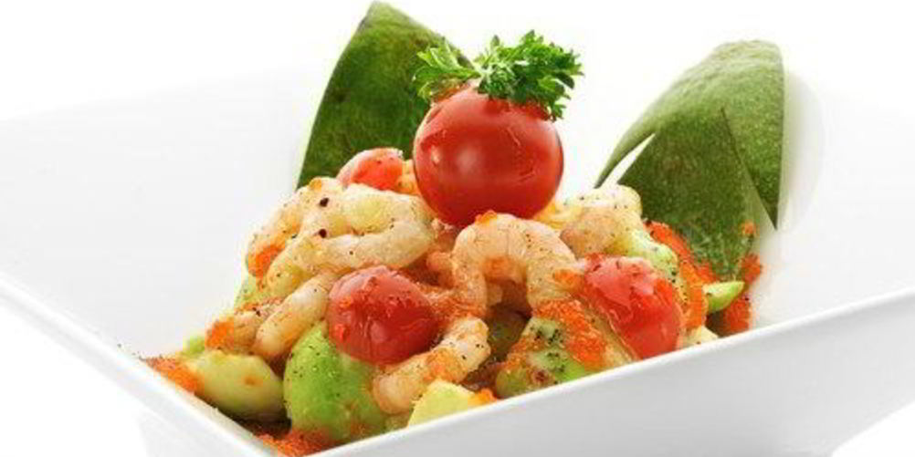 Рецепт салата из креветок с вишней