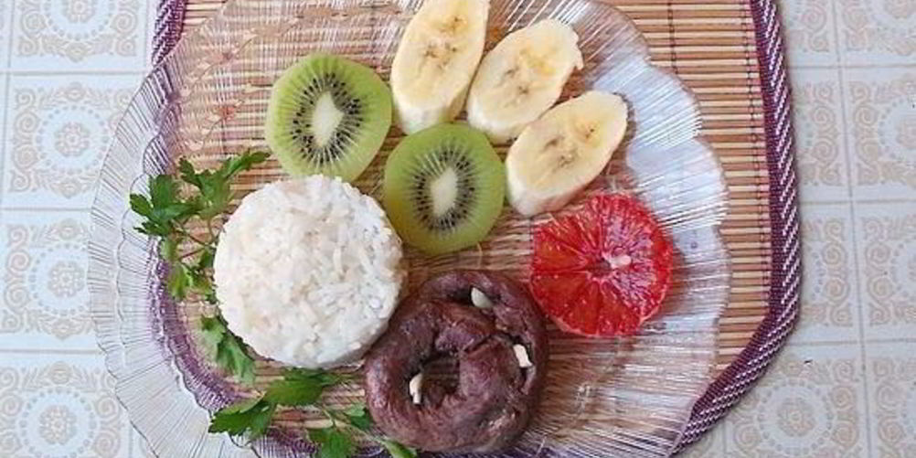 Рецепт салата из риса с сердцем и фруктами