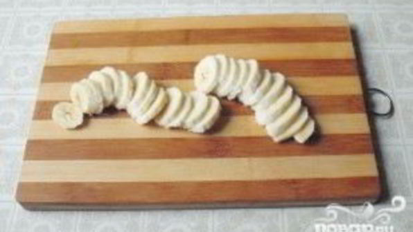 салат из риса с сердцем и фруктами