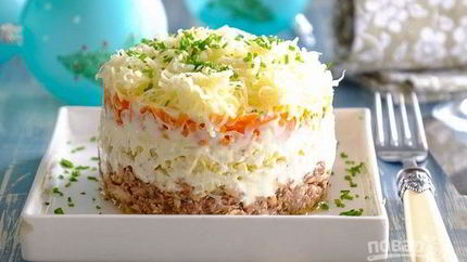 Салат Мимоза с консервированной сайрой