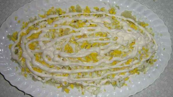 салат мимоза с сардиной