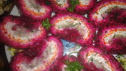 Сельдь под шубой в виде рулета