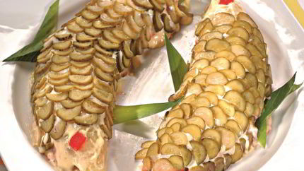 Селедка под шубой с солеными огурцами