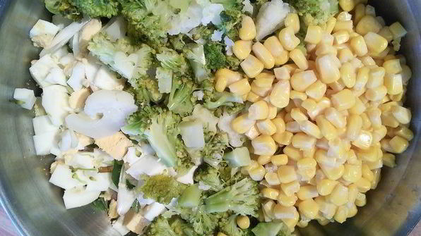 салат с брокколи