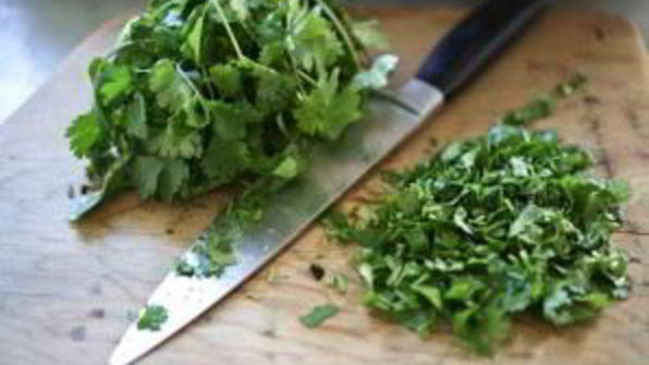 салат с кольраби и зеленью