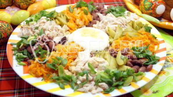 салат с курицей калейдоскоп