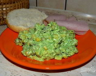 Салат с шампиньонами жареными