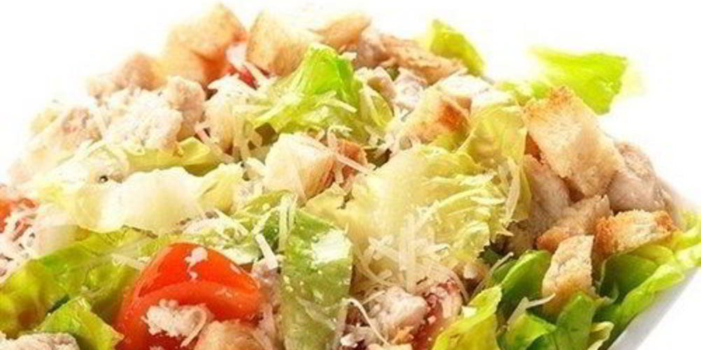 Рецепт классического салата цезарь с курицей и сыром пармезан