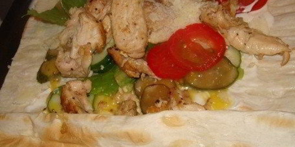 Рецепт салата цезарь в лаваше