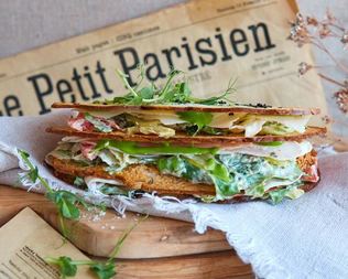 Сэндвич с салатом Цезарь